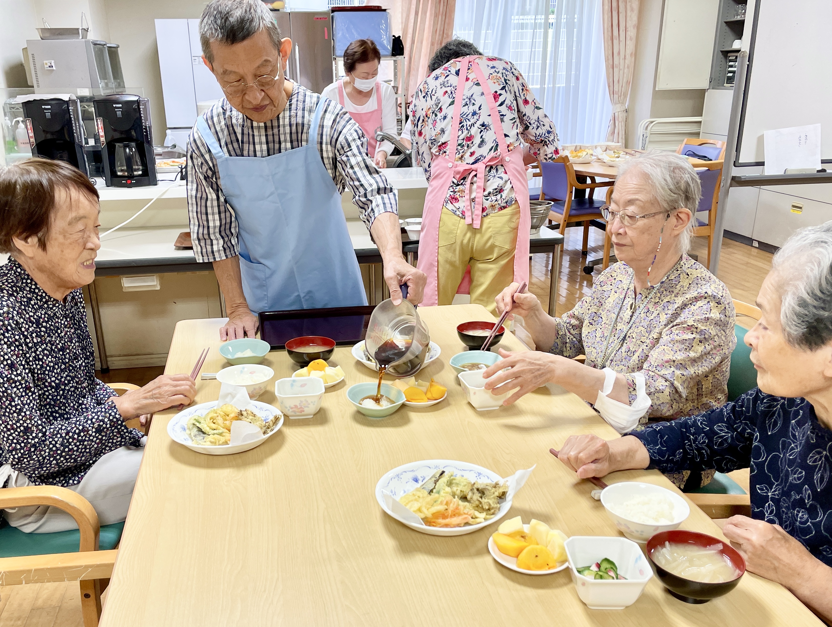 よらっしょの様子